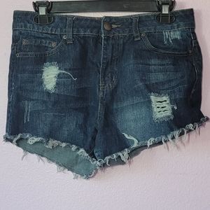 ADAM LEVINE CUTOFF DENIM SHORT/ 7/8.